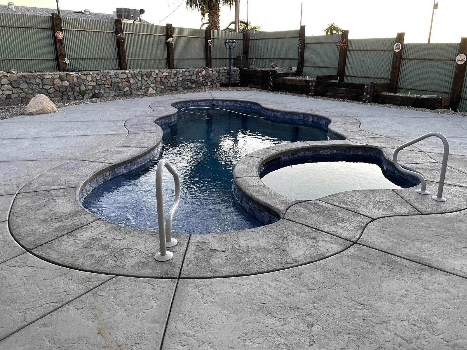 Montgomery Pools Lake Havasu Pool Builders, Montgomery Pools